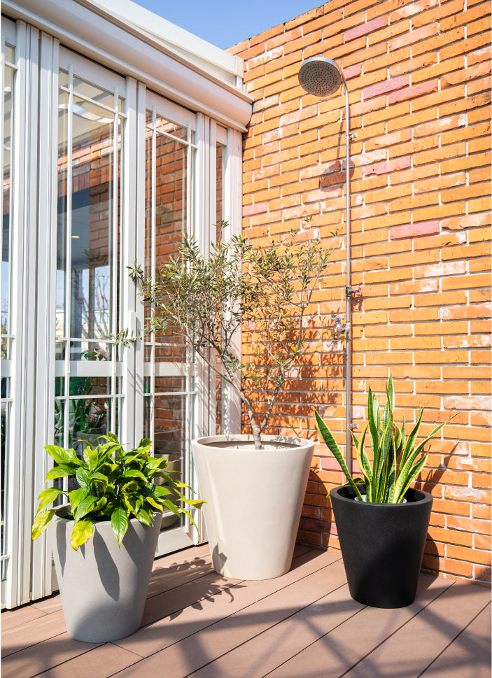プランター屋外/屋内KERNTRADIトラディ幅58cmラウンドシリンダーファイバーグラスGFRP高品質耐候植木鉢鉢植え大型室内鉢カバーポット底穴モダンデザインガーデニング観葉植物テラスバルコニーカフェ店舗オフィス
